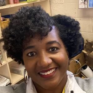 Meet your Posher, Cecelia